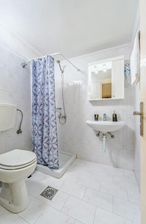 Dionysios Apartmán Keri